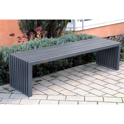 Bezúdržbová lavička Saturn